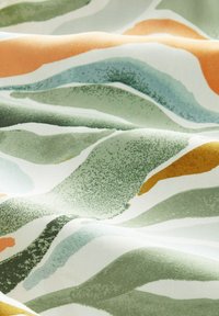 TOM TAILOR Bluse - colorful wavy design