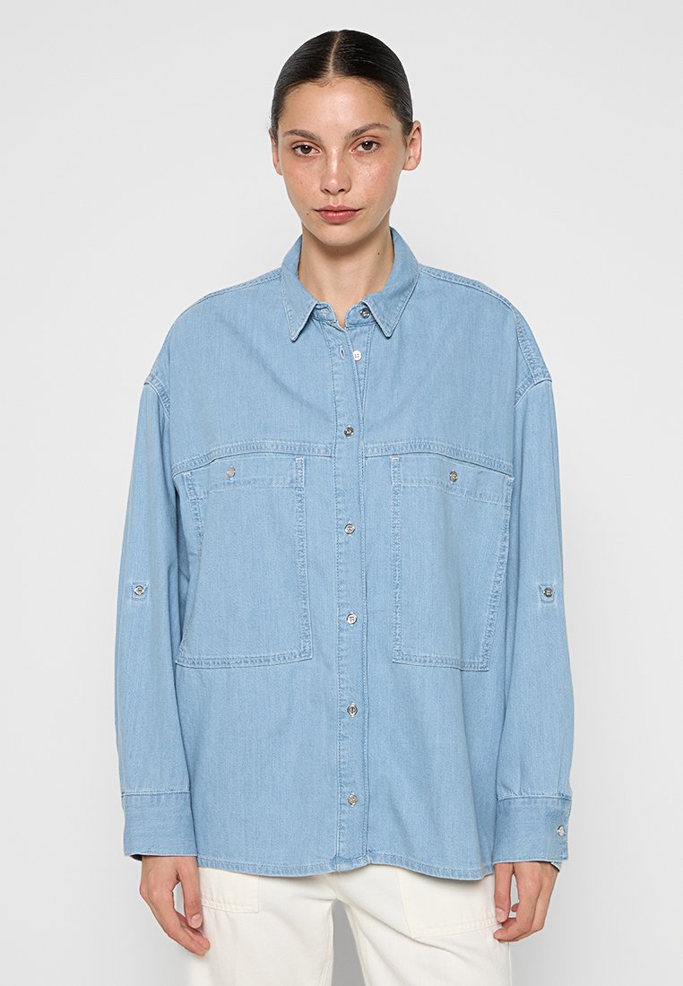 Iro Overhemdblouse lichtblauw Iro Overhemdblouse lichtblauw