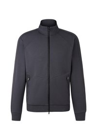 Ciemnoszara kurtka zapinana na zamek błyskawiczny z kołnierzem stójką, dwoma zamykanymi na zamek kieszeniami po bokach, ściągaczami przy mankietach i spodzie, prezentowana na białym tle.