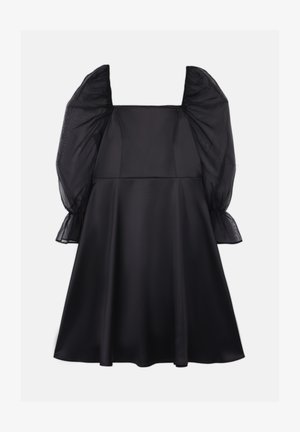 Črna obleka s kvadratnim dekoltejem, napihnjenimi prozornimi rokavi in prilegajočim telesom, ki prehaja v padajočo krilo. Gladka tekstura tkanine.