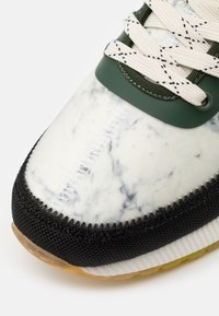 Scotch & Soda VIVEX - Trainers - marble green