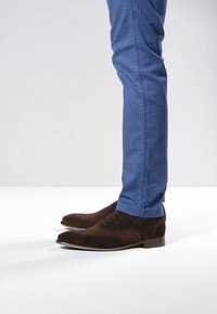 Floris van Bommel DE STAPPER  - Klassiset nauhakengät - darkbrown