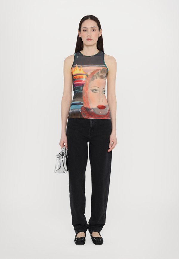 SLEEVELESS SHEER - Top3