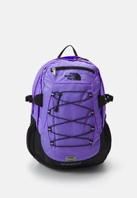 Unselected, optic violet/black