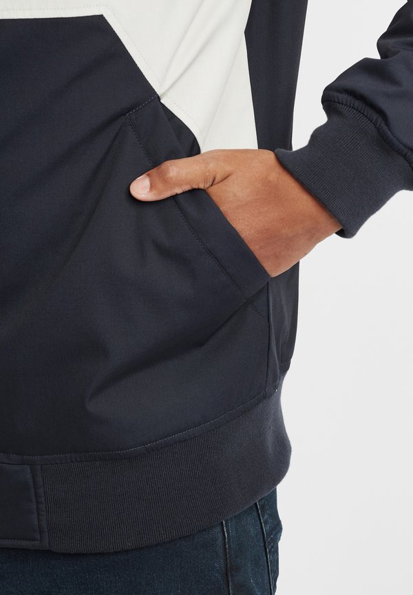 SDTHELLO - Light jacket2