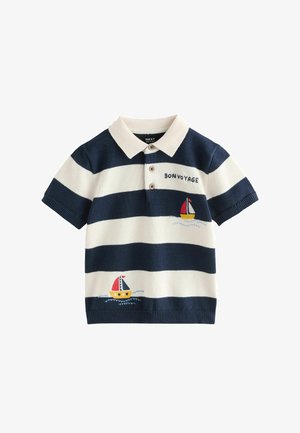 Tumši zils un balts svītrains polo krekls ar īsām piedurknēm, ar izšūtām burinieku laivām un tekstu "BON VOYAGE". Izgatavots no mīksta adīta materiāla.