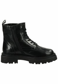 Botas de cuero negro hasta el tobillo con un acabado suave, que cuentan con cordones y una cremallera lateral, suela gruesa de goma y diseño de tacón curvado.
