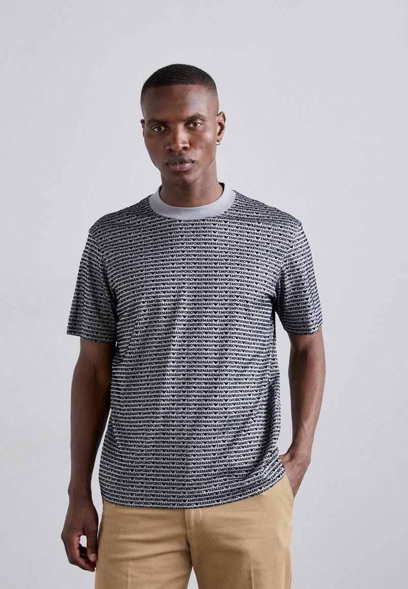 Emporio Armani T-shirts med print - grey