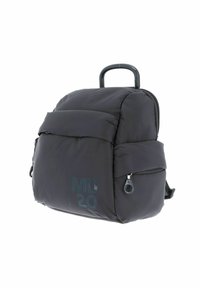 Sac à dos rembourré noir avec des poches zippées à l'avant et sur le côté, une poignée sur le dessus, et le logo "MD 20 Mandarina Duck" à l'avant.