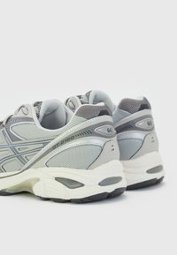 ASICS SportStyle GT-2160 UNISEX - Tenisice - oyster grey/carbon