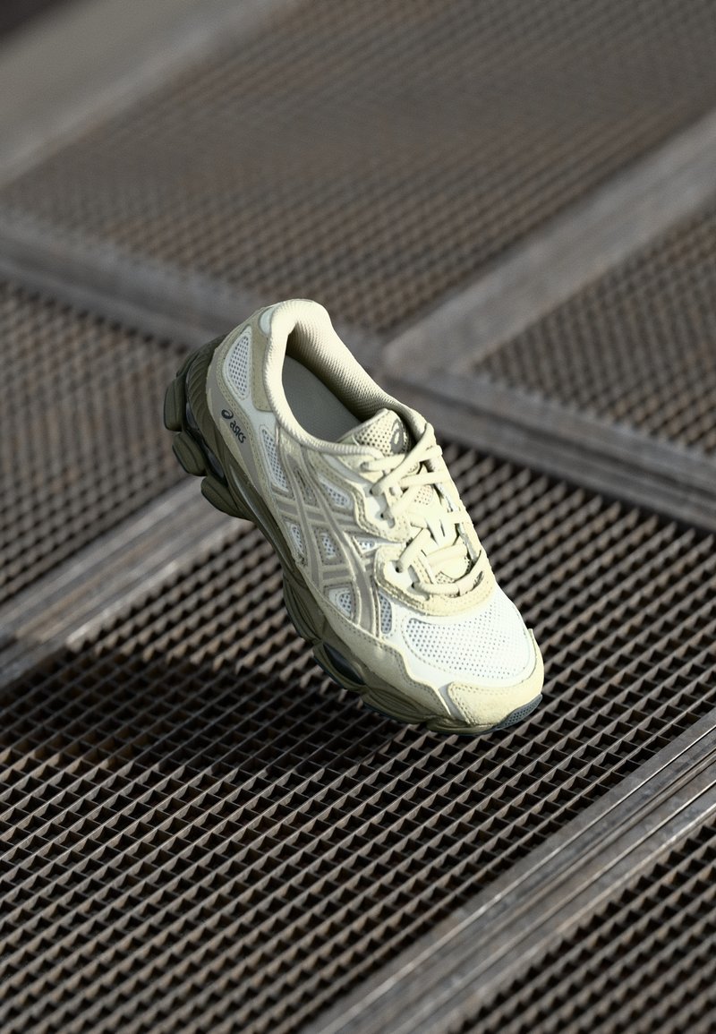 ASICS SportStyle - GEL NYC UNISEX - Tossud - cream/putty, Suurenda
