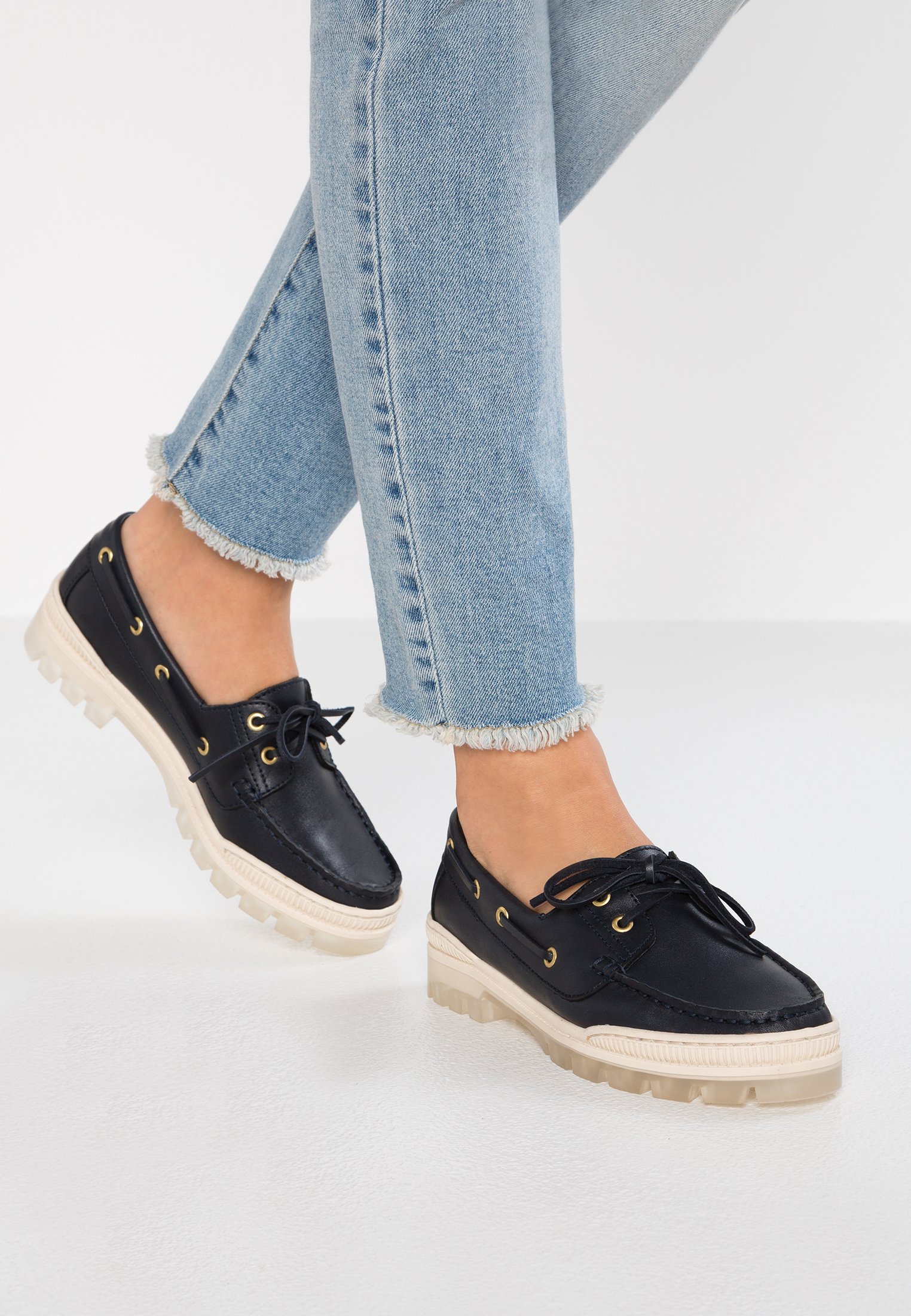 sporty boat shoes