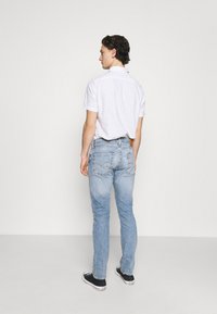 Levi's® Calças de ganga de corte afunilado - light indigo