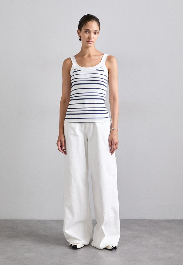 FRILLIO - Top - naval academy3