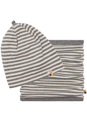 Gray and white striped knit beanie and matching neck gaiter. Soft fabric, rounded top of the hat, and stretchy design for comfort.
