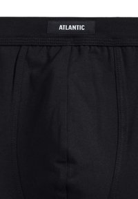 Czarne bokserki wykonane z bawełny, z miękkim elastycznym pasem z logo "ATLANTIC". Gładka tekstura, dopasowany krój.