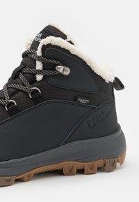 Thumbnail Image 6
