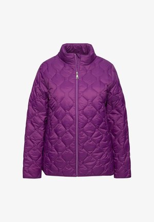 Padded Jacke in lebhaftem Lila mit hohem Kragen und Reißverschluss. Verfügt über ein gestepptes, Rautenmuster für Textur und Wärme.