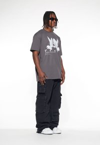 Lost Youth DOVE - Triko s potiskem - darkgrey
