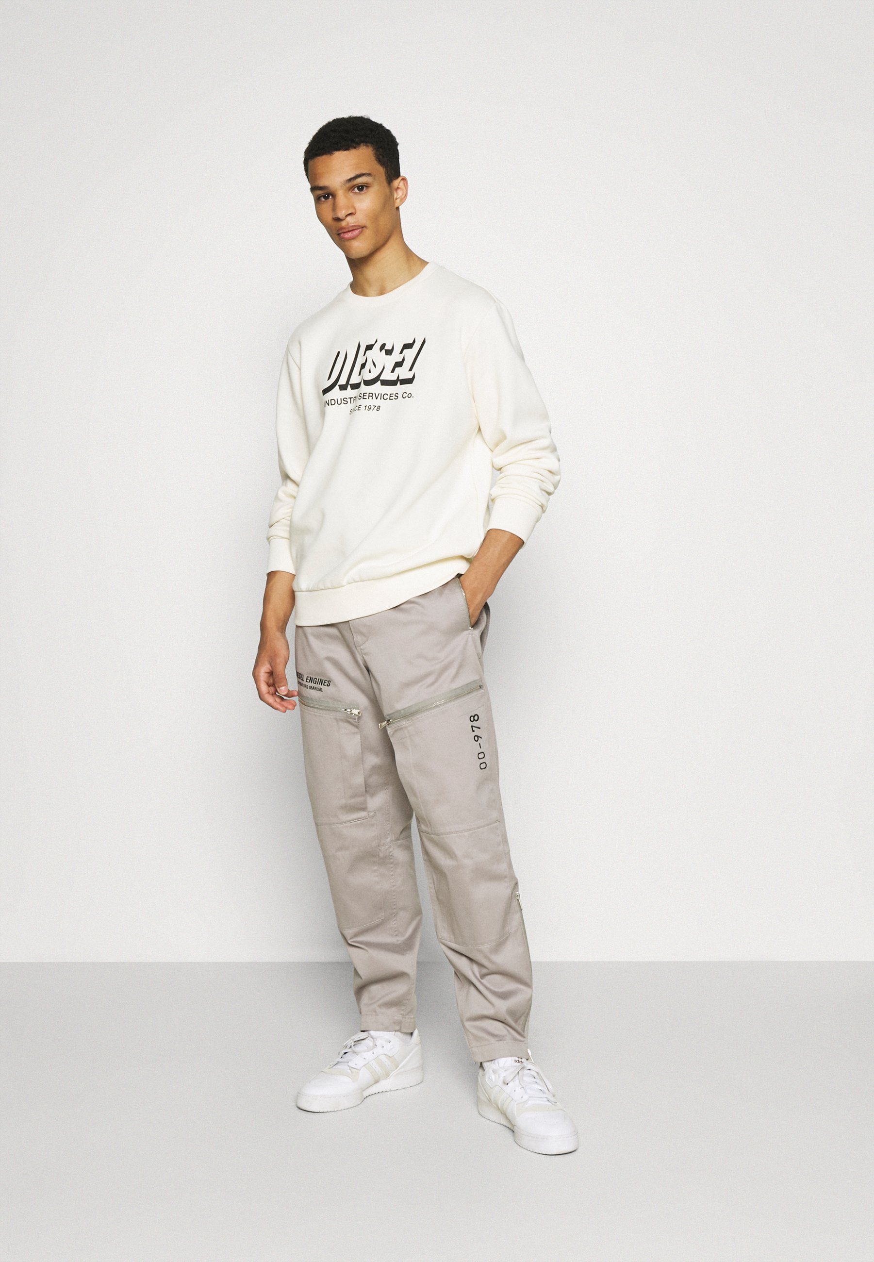 Diesel P-AMBRIDGE-A - Pantaloni cargo - light grey/grigio chiaro -  Zalando.it