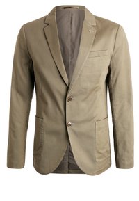 Olivekowa zielona, dopasowana marynarka wykonana z miękkiego materiału; posiada dwie przednie kieszenie, jedną kieszeń na piersi oraz zapięcie na dwa guziki z błyszczącymi akcentami.