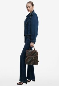 Desigual SMALL WITH STRAPS AND ZIPPERS - Rucksack - brown