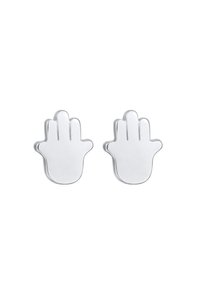 Silverfärgade metallörhängen i form av en hand, med en slät, reflekterande yta och tydliga fingerdetaljer, med en minimalistisk design.