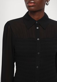 MICHAEL Michael Kors SMOCK SHIRT DRESS - Φόρεμα πουκάμισο - black