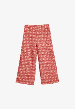 Punaiset ja valkoiset ruudulliset leveälahkeiset housut, jotka on valmistettu tekstuurikankaasta ja joissa on joustava vyötärö, näyttäen löysää istuvuutta ja kudottua kuviointia.