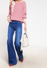 Missguided Stickad tröja - pink