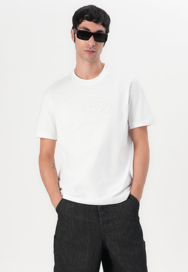 LIVERY - Denim shorts4