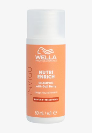 Wella Professionals Invigo Nutri Enrich Shampooflasche mit Goji-Beere für trockenes oder gestresstes Haar, 50 ml, orangefarbenes Etikett mit weißem Deckel.