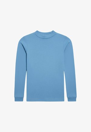 Camisa de manga larga en algodón de color azul claro. Cuello redondo y puños ajustados. Textura suave sin patrones o diseños visibles.