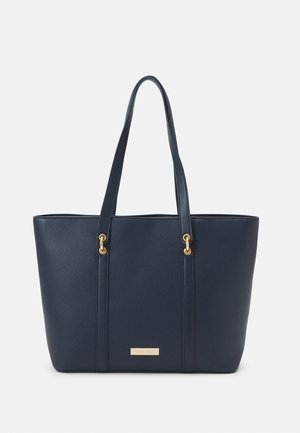 Borsa tote blu navy realizzata in materiale testurizzato, dotata di due manici per spalla, dettagli in metallo dorato e una placchetta con il marchio.