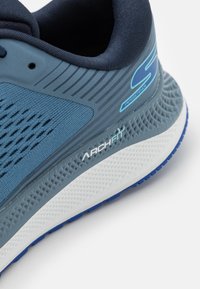 Skechers Performance Chaussures de running sur route - dark blue
