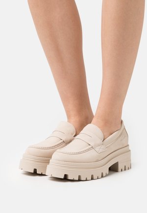 Slip-ons - sand