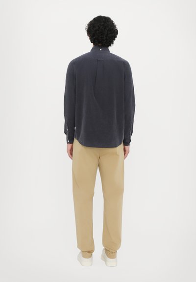 CLOSED BUTTON DOWN SHIRT - Overhemd - dark night