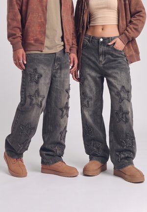 YOURTURN by Zalando, UNISEX - Торбести дънки - black denim