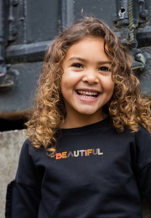 Sweater - black