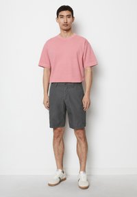 Marc O'Polo REGULAR FIT - Shorts - gray pin
