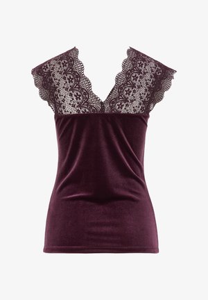 Bordeaux fluwelen top met een diepe V-hals, voorzien van ingewikkelde zwarte kanten mouwtjes en gescandeerde randen voor extra detail.