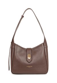 Sac à épaule en cuir marron avec une texture granuleuse, un rabat supérieur et des ferrures en ton or. Doté d'une sangle courte et réglable ainsi que d'un détail logo.