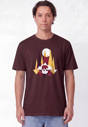 watapparel, VON BÄREN UND BERGEN UNISEX - T-Shirt print - red brown