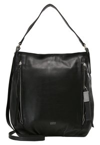 Sac à bandoulière en cuir noir avec des fermetures éclair argentées de chaque côté et une longue sangle amovible, orné d'un petit logo Steffen Schraut à l'avant.