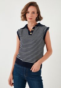 LELA REGULAR FIT - Polosärk - dblue cream
