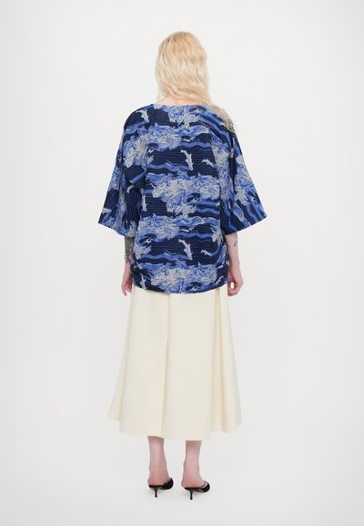 Henrik Vibskov DART TEE - Bluza - fishes blue