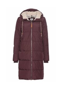 Manteau long matelassé bordeaux avec capuche, doublé d'une douce peau de mouton, doté d'une fermeture éclair frontale et d'accents à cordon de serrage ; design matelassé.