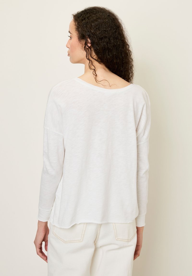 Tee shirt manches longues et col rond en coton blanc Ruth Vero Moda | 3 SUISSES