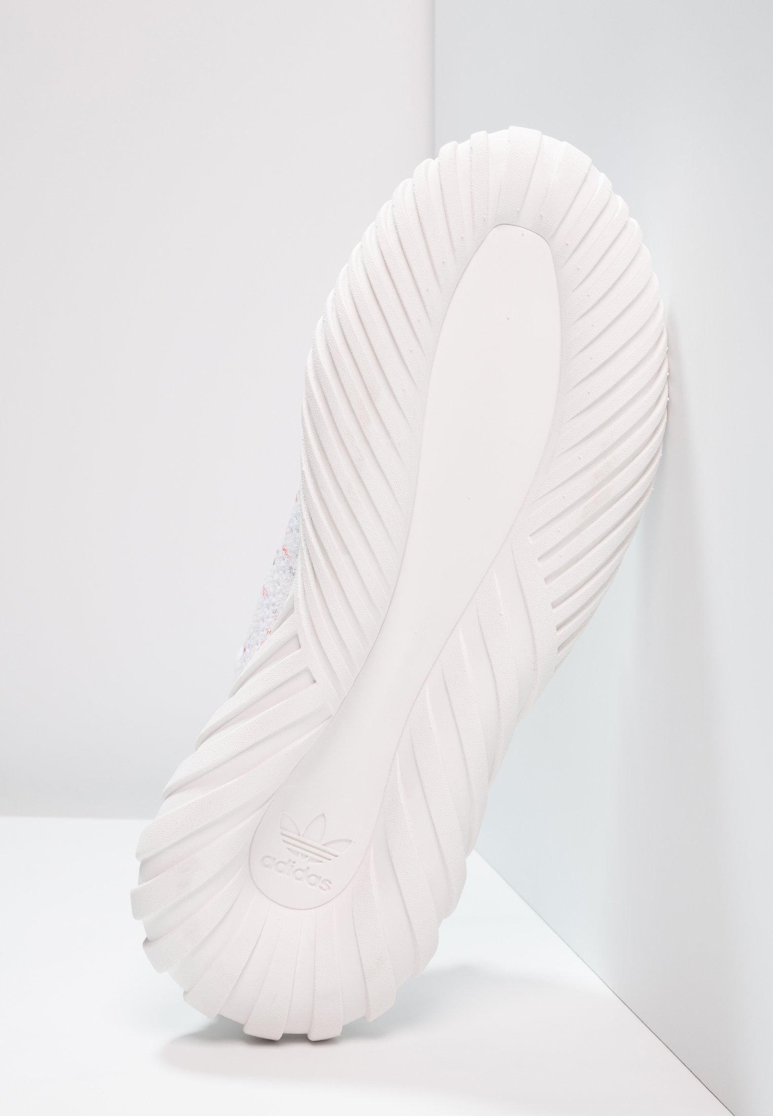 adidas chaussures montantes tubular doom pk adidas chaussures montantes tubular doom pk