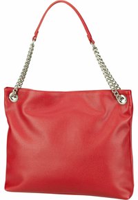 Sacoche en cuir rouge avec une finition texturée, dotée d'une seule bandoulière en chaîne et en cuir pour un contraste supplémentaire.